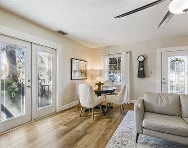 1002 W Indiana Avenue - Photo Thumbnail 7