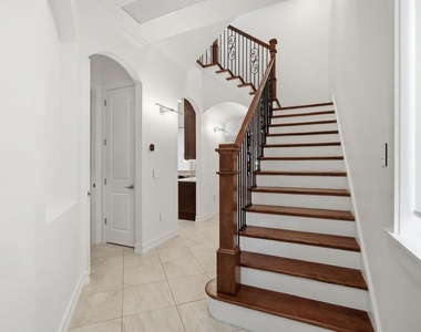 1465 Hillside Landing Drive - Photo Thumbnail 6