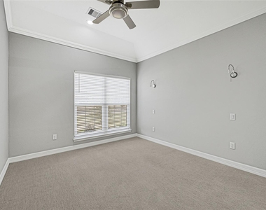 13041 Donegal Way - Photo Thumbnail 17
