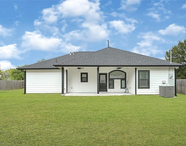 13041 Donegal Way - Photo Thumbnail 23