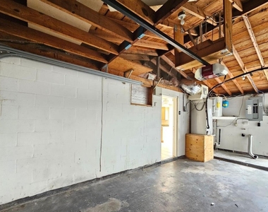 4332 Newbury Drive - Photo Thumbnail 13