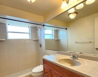 4332 Newbury Drive - Photo Thumbnail 9