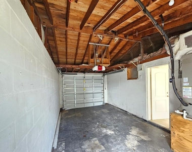 4332 Newbury Drive - Photo Thumbnail 12