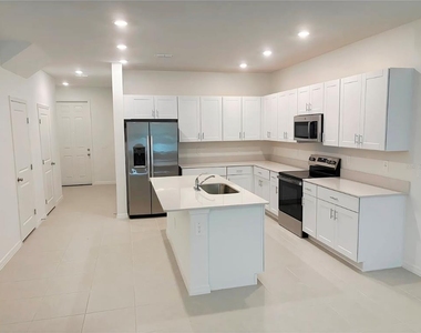 3272 Lapis Lake Drive - Photo Thumbnail 3