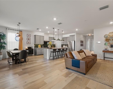 13166 Brookside Moss Drive - Photo Thumbnail 4