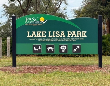 8748 Forest Lake Drive - Photo Thumbnail 20