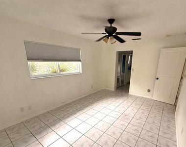 8748 Forest Lake Drive - Photo Thumbnail 10