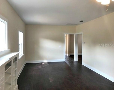 3009 W Bay Court Avenue - Photo Thumbnail 10