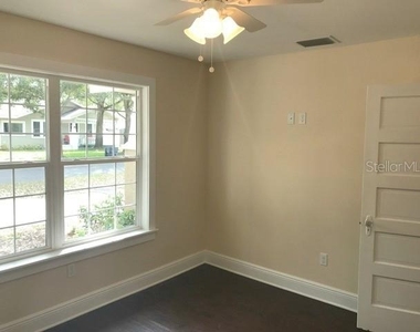 3009 W Bay Court Avenue - Photo Thumbnail 8