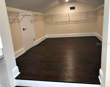 3009 W Bay Court Avenue - Photo Thumbnail 16