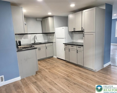414 15th Avenue - Photo Thumbnail 5