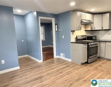 414 15th Avenue - Photo Thumbnail 13