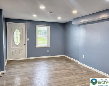 414 15th Avenue - Photo Thumbnail 1