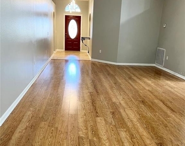 17010 Torvest Court - Photo Thumbnail 4