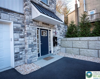 803 Atlantic Street - Photo Thumbnail 3