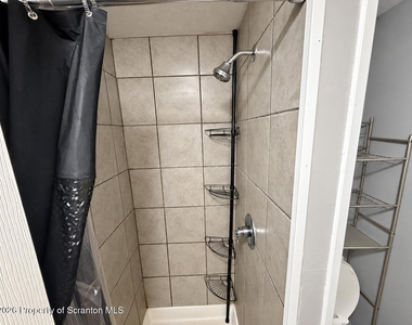 825 Main Street - Photo Thumbnail 10