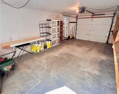 7321 E Hillcrest Lane - Photo Thumbnail 10
