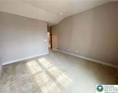 1187 Meadow Lark Way - Photo Thumbnail 14
