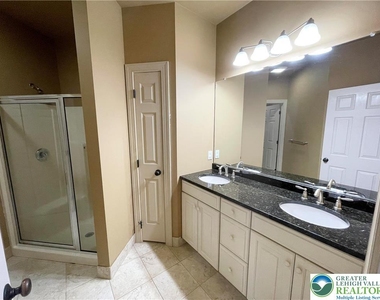 1187 Meadow Lark Way - Photo Thumbnail 16