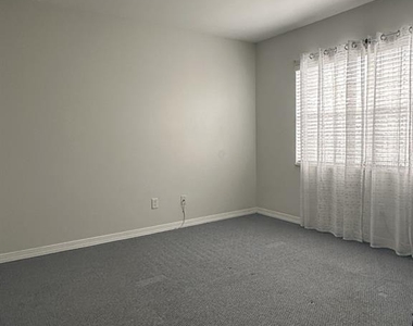 10325 Carrollwood Lane - Photo Thumbnail 14
