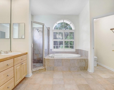 10227 Quails Landing Avenue - Photo Thumbnail 9