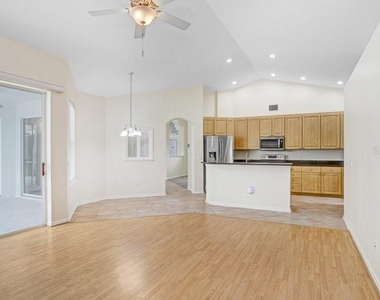 10227 Quails Landing Avenue - Photo Thumbnail 18