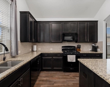 31918 Mckinley Run Drive - Photo Thumbnail 5