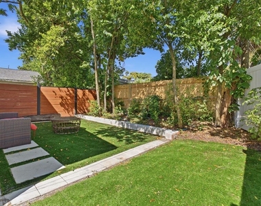 2115 Salem Avenue N - Photo Thumbnail 19
