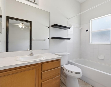2115 Salem Avenue N - Photo Thumbnail 10