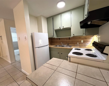 1210 Sycamore Avenue - Photo Thumbnail 1