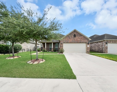 2339 Argos Drive - Photo Thumbnail 2