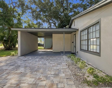920 W Candlewood Avenue - Photo Thumbnail 2