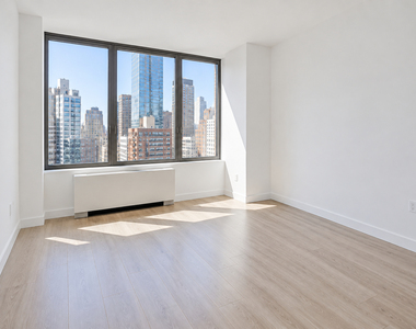 450 West 42nd Street - Photo Thumbnail 4