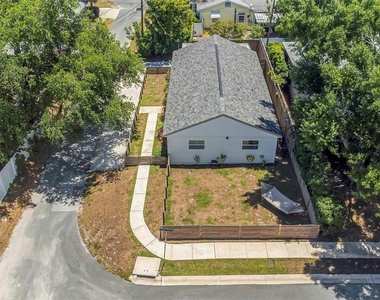 710 31st Avenue N - Photo Thumbnail 3