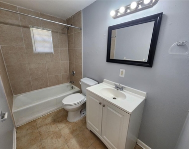 4637 Harbor View Drive - Photo Thumbnail 6