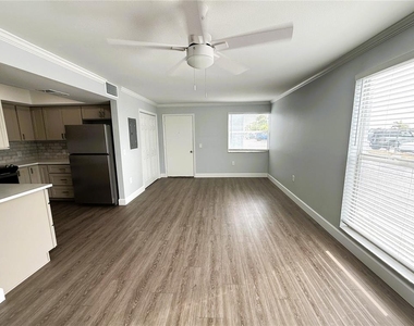 1859 Shore Drive S - Photo Thumbnail 6