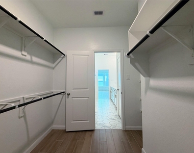 12606 Bonnie Barge Court - Photo Thumbnail 31