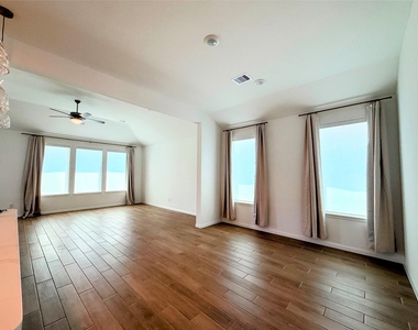 12606 Bonnie Barge Court - Photo Thumbnail 15