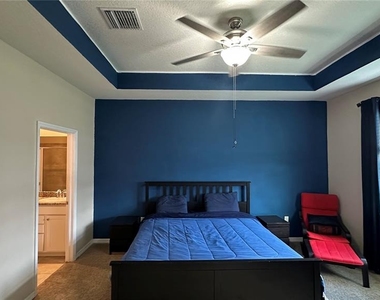 7684 Stonebrook Circle - Photo Thumbnail 17