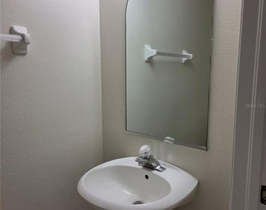 8664 Hunters Key Circle - Photo Thumbnail 9