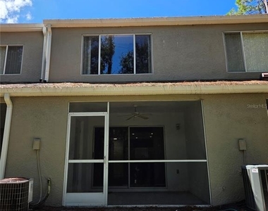 8664 Hunters Key Circle - Photo Thumbnail 21