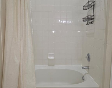 8664 Hunters Key Circle - Photo Thumbnail 18