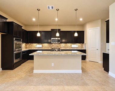 1218 Hidden Grove Lane - Photo Thumbnail 7