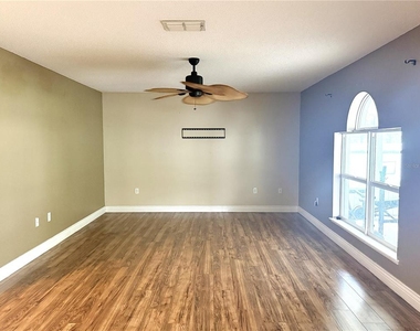 1664 Settlers Creek Way - Photo Thumbnail 9