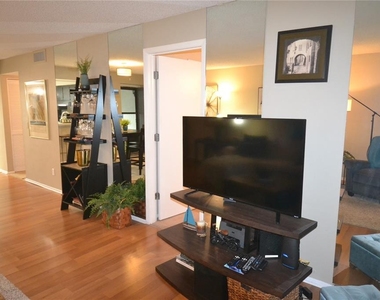 278 Cypress Lane - Photo Thumbnail 14