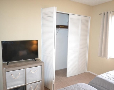 278 Cypress Lane - Photo Thumbnail 29