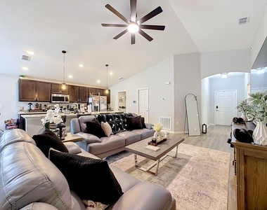 11759 Pink Plumeria Court - Photo Thumbnail 14