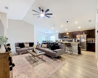 11759 Pink Plumeria Court - Photo Thumbnail 12