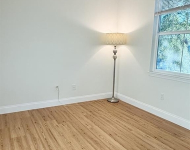 1810 E Palm Avenue - Photo Thumbnail 16