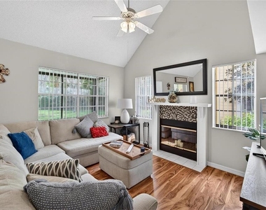 3612 Pine Knot Drive - Photo Thumbnail 9